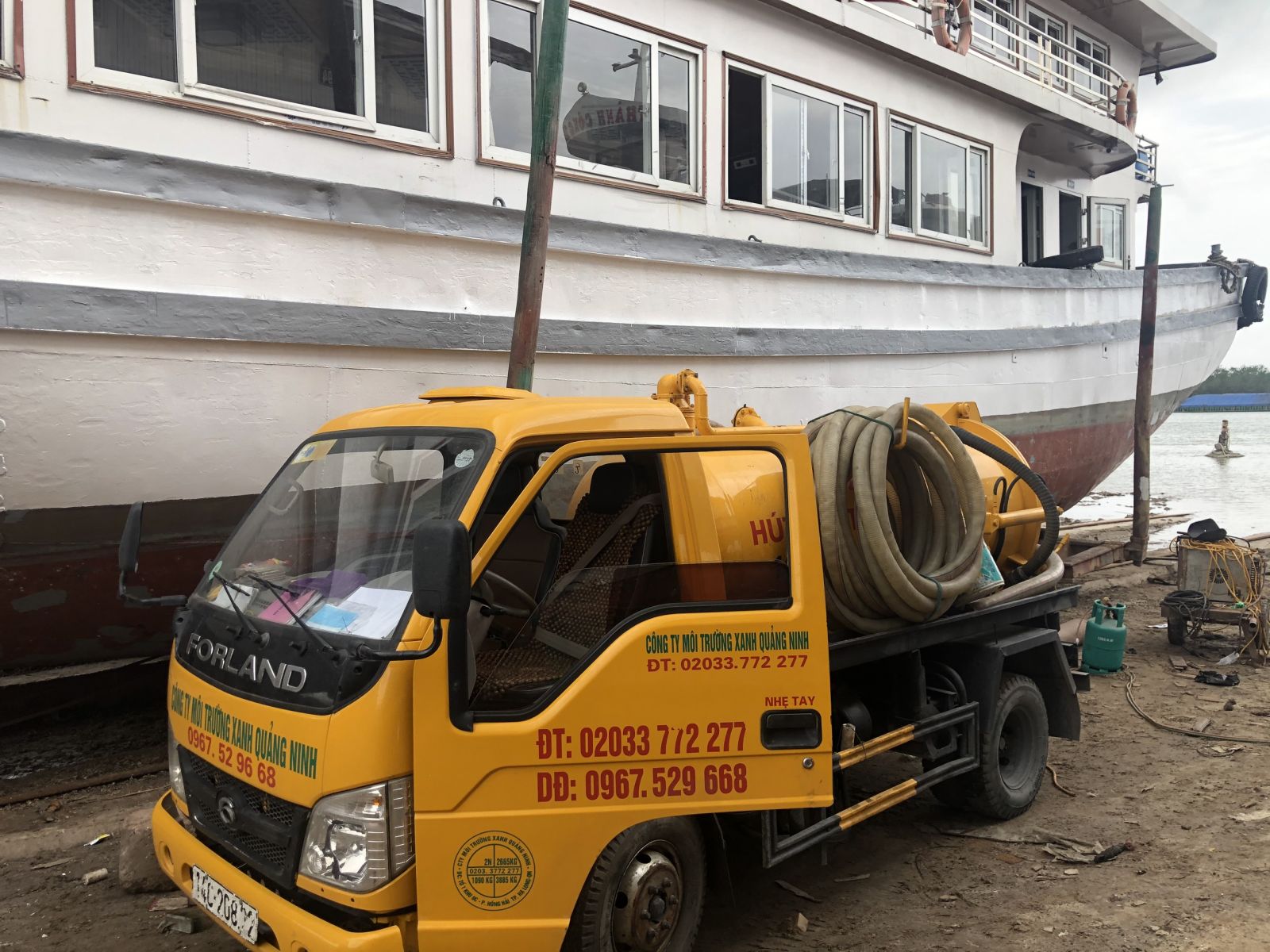 Hút bể phốt Quảng Ninh