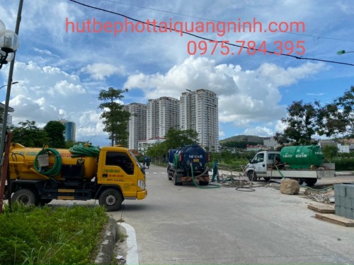 HÚT BÙN VI SINH TẠI KHU CÔNG NGHIỆP QUẢNG YÊN, QUẢNG NINH LIÊN HỆ: 0975.784.395