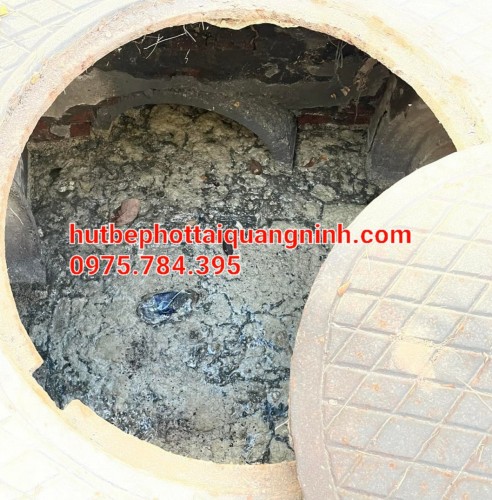 HÚT BÙN VI SINH GIÁ RẺ NHẤT THỊ TRƯỜNG HẠ LONG LIÊN HỆ: 0975.784.395