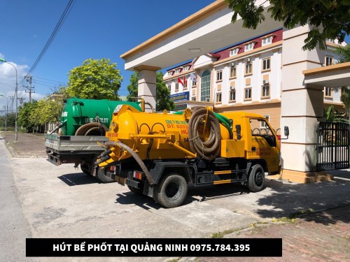 HÚT CHẤT THẢI TẠI VƯỜN ĐÀO BÃI CHÁY HẠ LONG QUẢNG NINH/0975784395